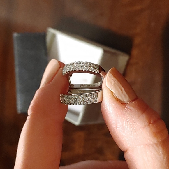 NEW Sterling Silver Hoop Earrings - Picture 5 of 7